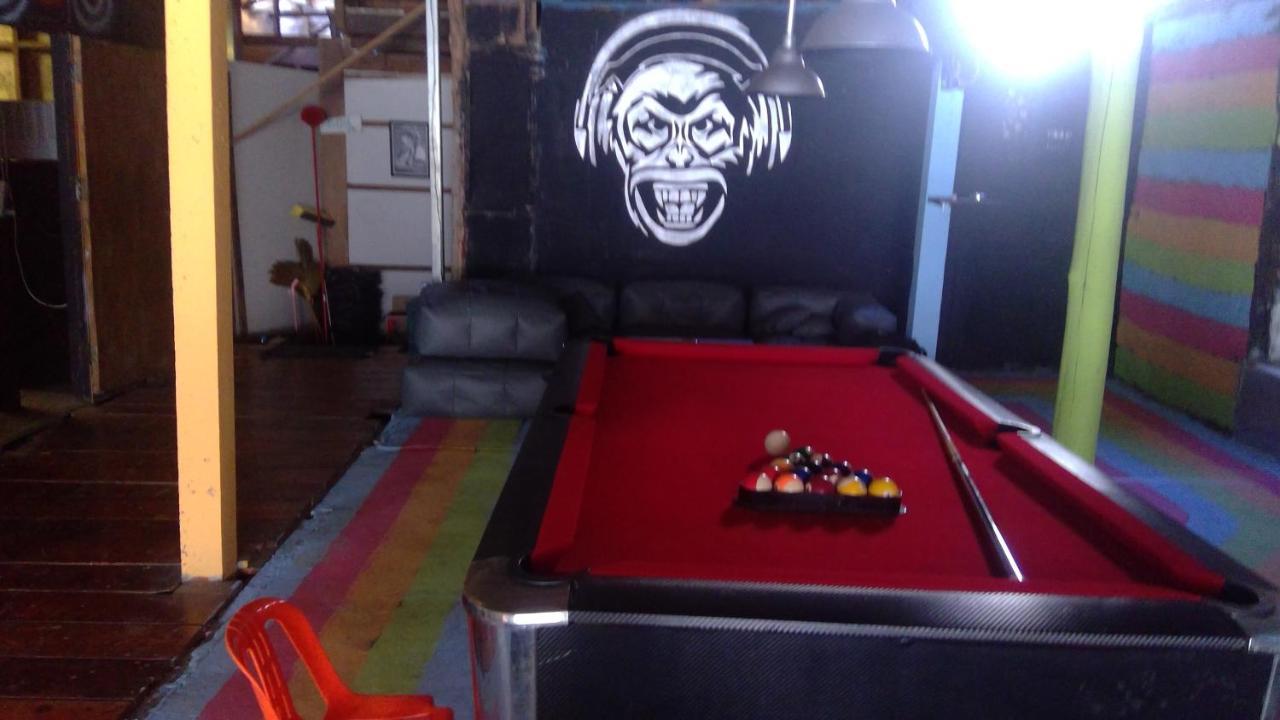 Crazy Monkey Trat Exterior foto